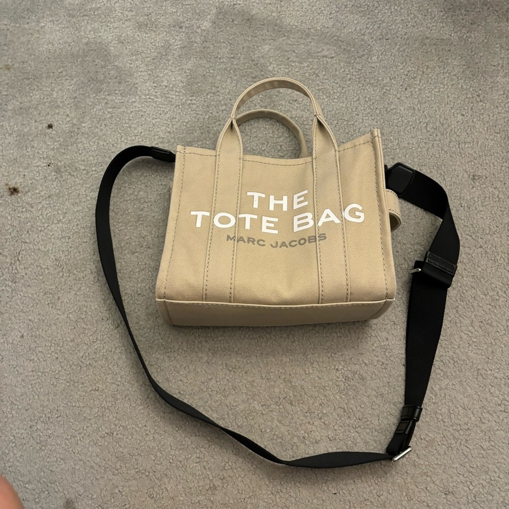 Marc Jacob’s mini tote bag